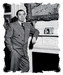 Э.М.Ремарк со своей коллекцией картин